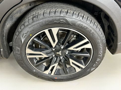 Used 2025 Mitsubishi Eclipse Cross SE AWD/4WD image 11