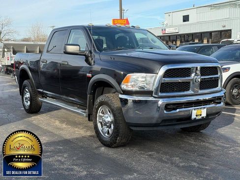 Used 2017 RAM 2500 Tradesman w/ Chrome Appearance Group image 3