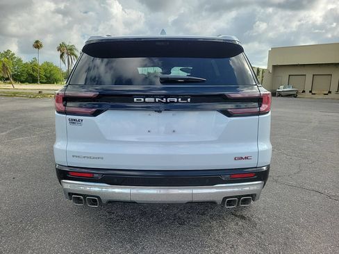 New 2026 GMC Acadia Denali w/ Super Cruise Package FWD image 6