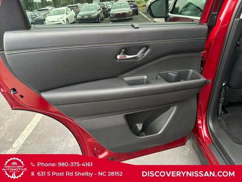 Certified 2023 Nissan Pathfinder Platinum AWD/4WD image 32