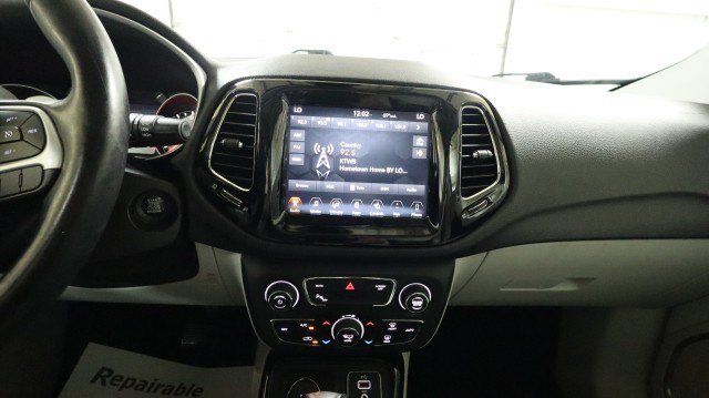 Used 2018 Jeep Compass Limited w/ Navigation Group AWD/4WD image 13