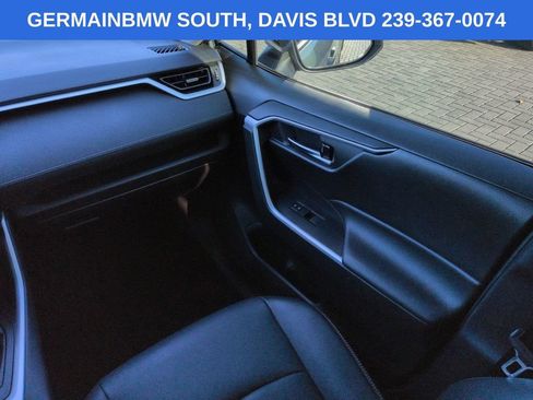 Used 2021 Toyota RAV4 XLE Premium FWD image 19