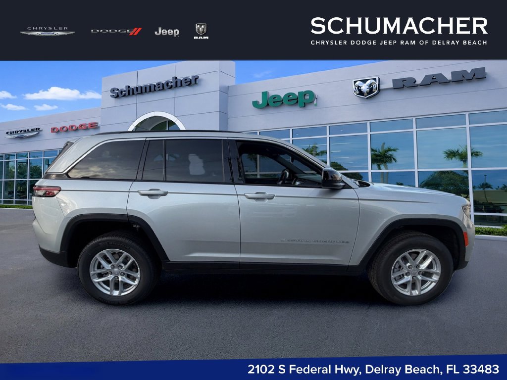 New 2026 Jeep Grand Cherokee 2WD image 8