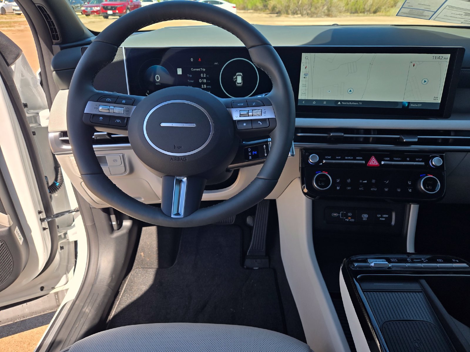 New 2026 Hyundai Tucson Limited FWD image 10