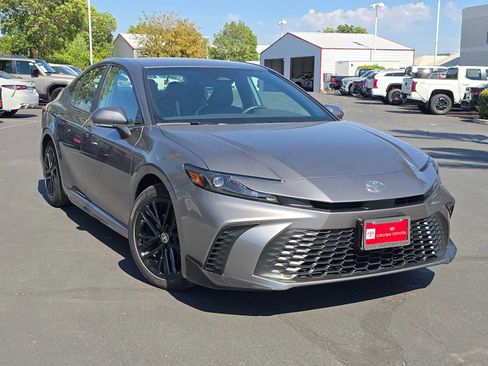 Certified 2026 Toyota Camry SE FWD image 1