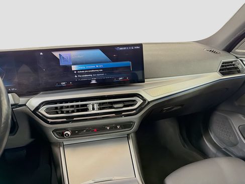 Used 2023 BMW i4 eDrive35 w/ Premium Package RWD image 27