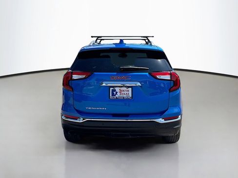 Used 2024 GMC Terrain SLT w/ Infotainment Package II image 6