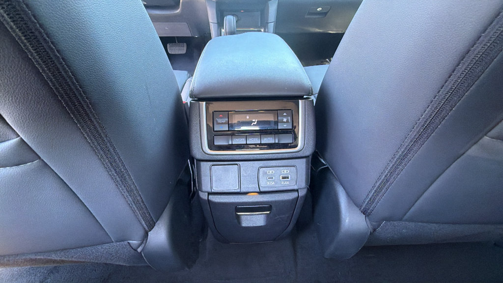 Certified 2026 Subaru Ascent Premium AWD/4WD image 25
