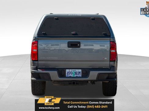 Used 2021 Chevrolet Colorado Z71 AWD/4WD image 4