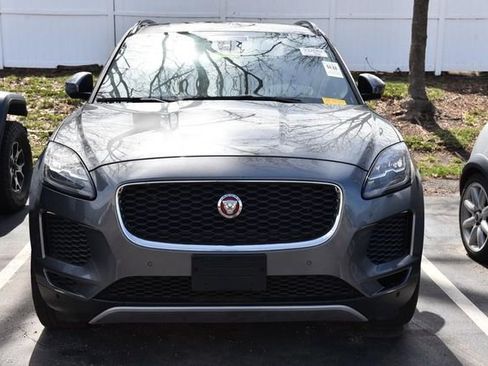 Used 2020 Jaguar E-PACE SE image 3