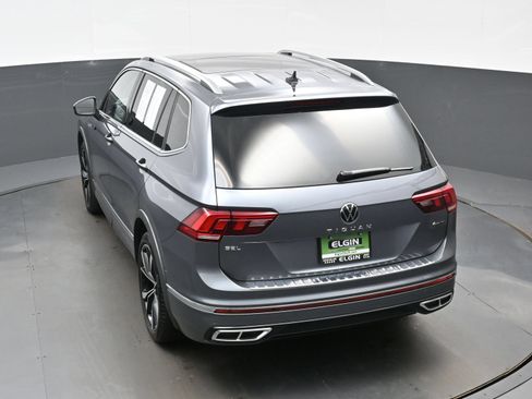 Used 2024 Volkswagen Tiguan SEL R-Line AWD/4WD image 40