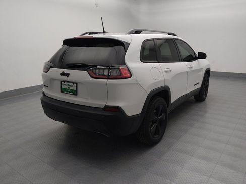 Used 2019 Jeep Cherokee Latitude Plus image 9