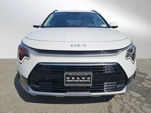 Used 2023 Kia Niro FWD image 8
