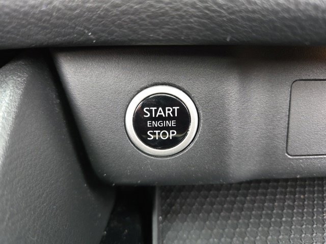 Used 2021 Nissan Rogue SV AWD/4WD image 10