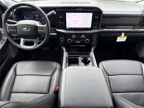 New 2026 Ford F250 Lariat w/ Black Appearance Package AWD/4WD image 12