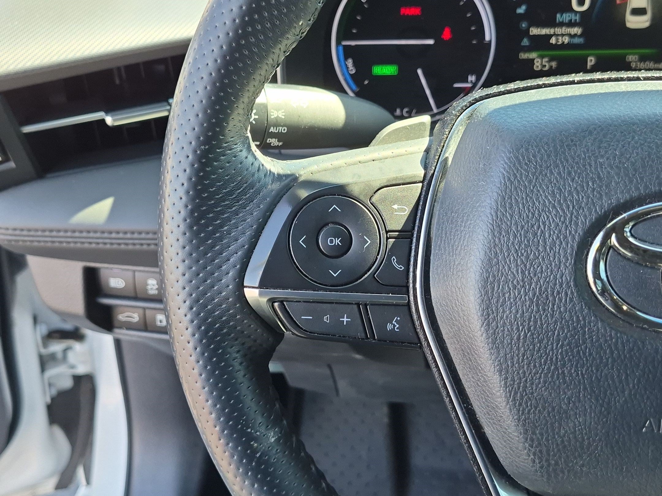 Used 2022 Toyota Avalon XSE FWD image 19
