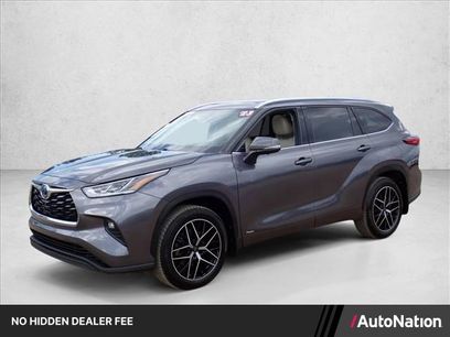 Used 2023 Toyota Highlander Limited