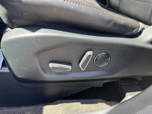 Used 2018 Ford Explorer Sport AWD/4WD image 26