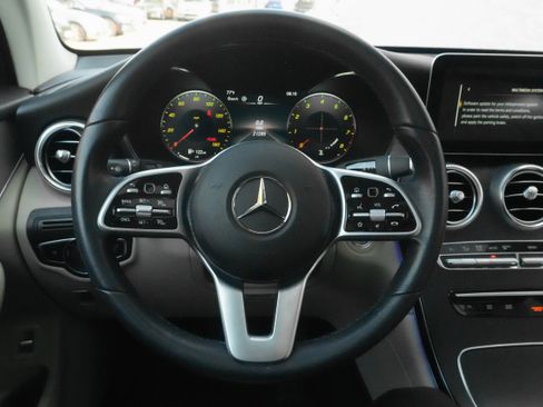 Used 2022 Mercedes-Benz GLC 300 image 18