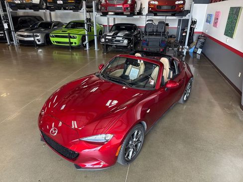 Used 2019 MAZDA MX-5 Miata RF Grand Touring w/ Interior Package image 52