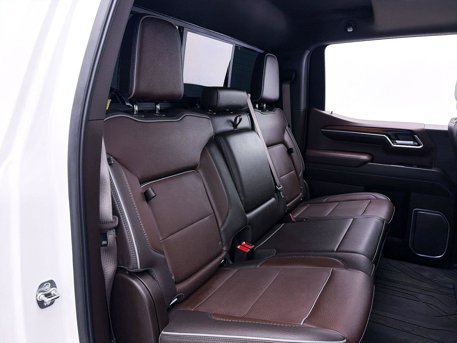 Used 2025 GMC Sierra 1500 Denali AWD/4WD image 42