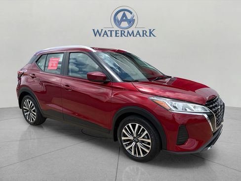 Certified 2024 Nissan Kicks SV FWD image 10