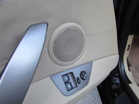 Used 2003 BMW Z4 2.5i image 7