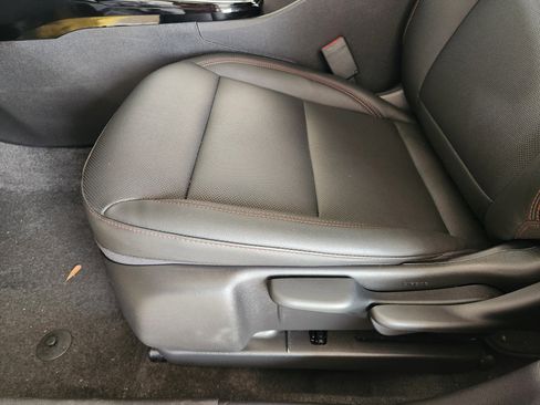 Certified 2024 Chevrolet Trax RS w/ Driver Confidence Package image 26