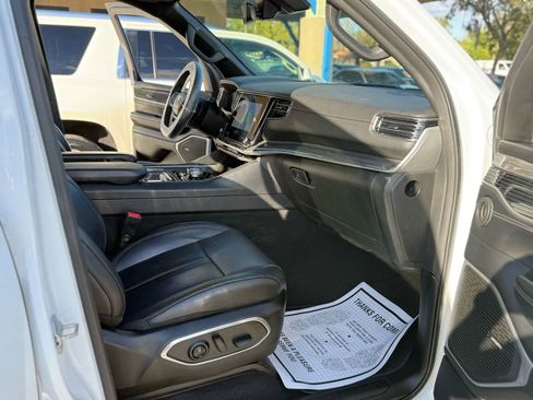 Used 2022 Jeep Wagoneer Series II image 19