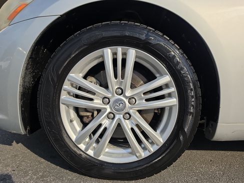 Used 2013 INFINITI G37 x Sedan w/ Premium Pkg AWD/4WD image 31