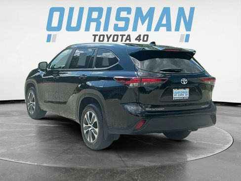 Used 2025 Toyota Highlander XLE AWD/4WD image 5