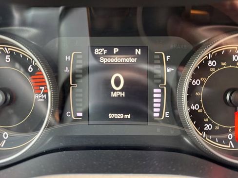 Used 2018 Jeep Cherokee Latitude FWD image 11