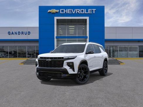 New 2026 Chevrolet Traverse RS w/ LPO, Floor Liner Package AWD/4WD image 32