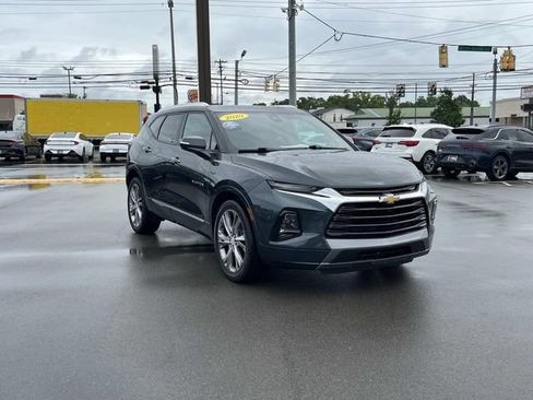 Used 2020 Chevrolet Blazer Premier w/ Driver Confidence II Package FWD image 3