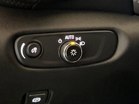 Used 2024 Chevrolet Blazer Premier w/ Enhanced Convenience Package image 34