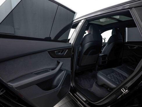Used 2023 Audi SQ8 Prestige AWD/4WD image 20