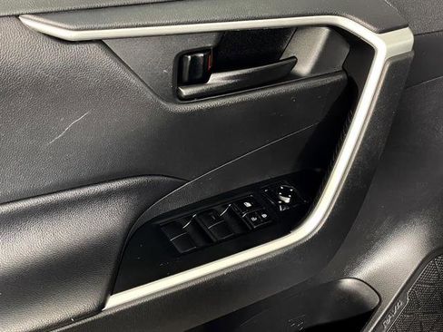Used 2020 Toyota RAV4 LE w/ All Weather Liner Package image 20