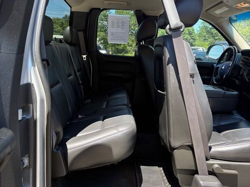 Used 2011 Chevrolet Silverado 1500 LT w/ Florida Edition RWD image 14