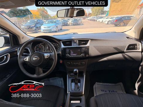 Used 2017 Nissan Sentra SV image 10