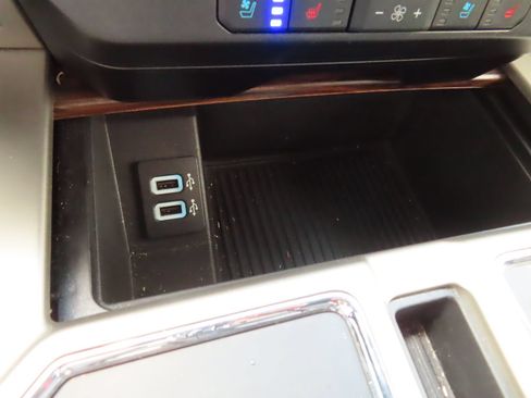 Used 2018 Ford F150 Lariat AWD/4WD image 28