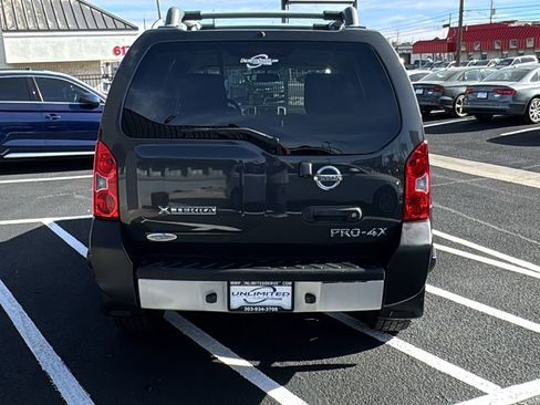 Used 2015 Nissan Xterra PRO-4X image 4