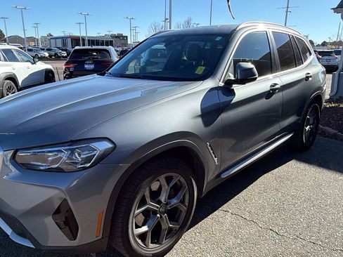 Used 2024 BMW X3 xDrive30i image 3