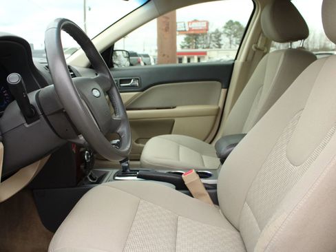 Used 2011 Ford Fusion SEL image 12