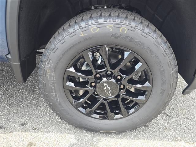 New 2026 Chevrolet Silverado 2500 Custom w/ Custom Convenience Package AWD/4WD image 35
