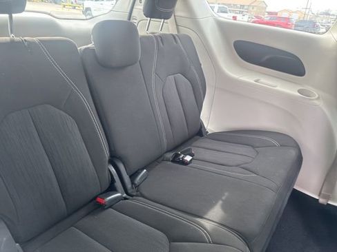 Used 2024 Chrysler Voyager LX FWD image 19