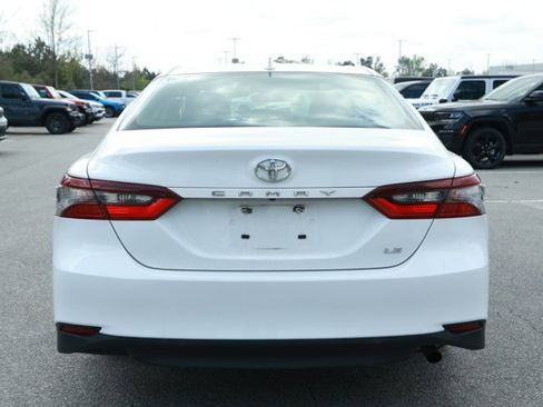 Used 2024 Toyota Camry LE image 7