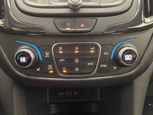 Certified 2022 Chevrolet Equinox RS w/ RS Leather Package image 6