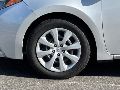 Used 2016 Toyota Corolla LE image 24