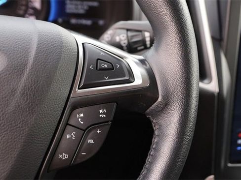 Used 2024 Ford Edge SEL image 12