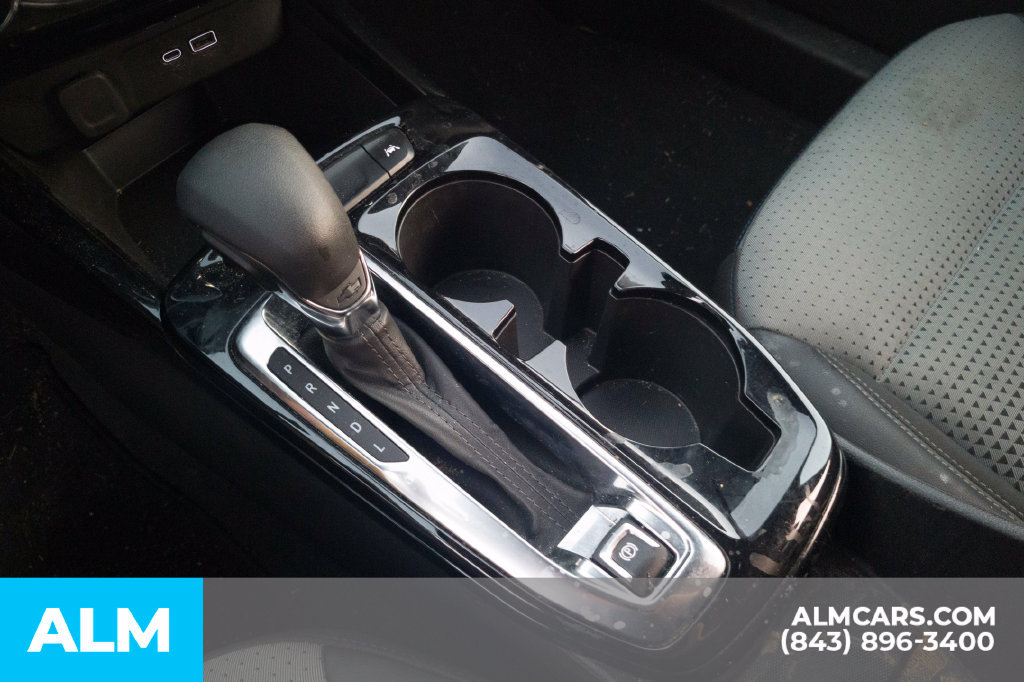 Used 2025 Chevrolet Trax LT FWD image 10